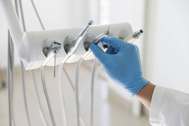 Professional Emergency Dentist technician working in South Valley Stream, NY